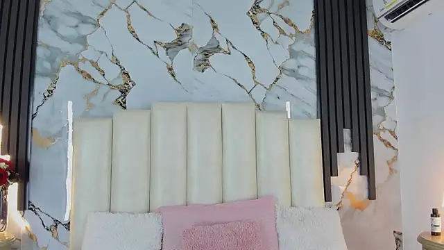 lulumars's cam snapshot