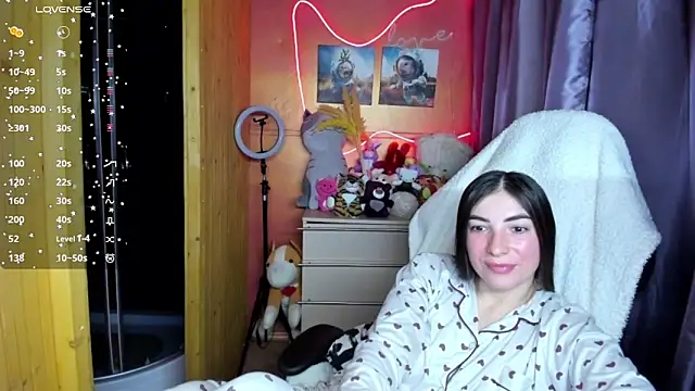 Fiery_Brunette_'s cam snapshot