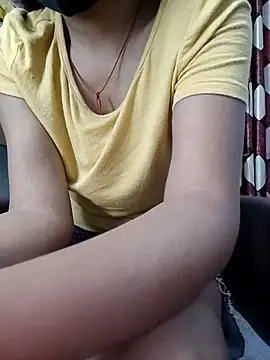 Ruhi_07's cam snapshot