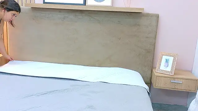 Tessa_Stone's cam snapshot