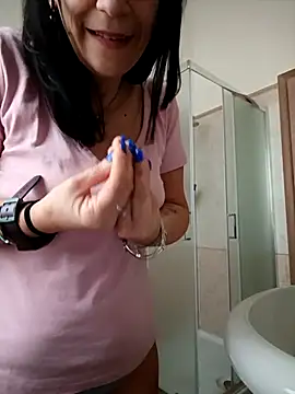 Lovmora's cam snapshot