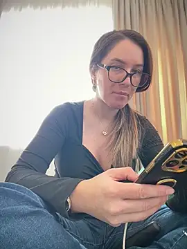 HotCydForU's cam snapshot