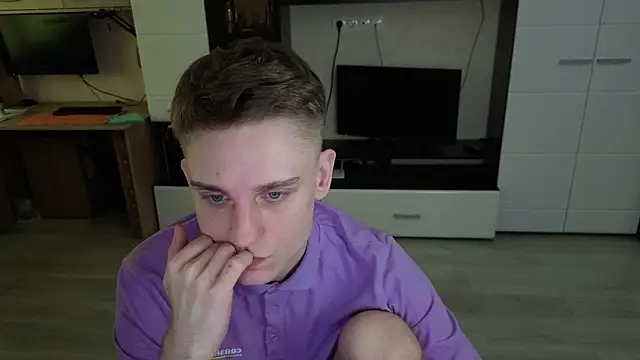 angryzan's cam snapshot