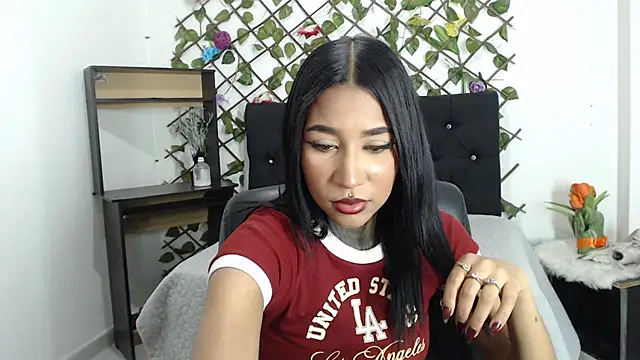 lyam_ebony_'s cam snapshot