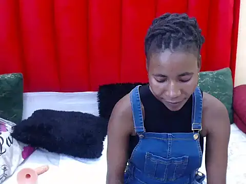 sexy-petitexx's cam snapshot