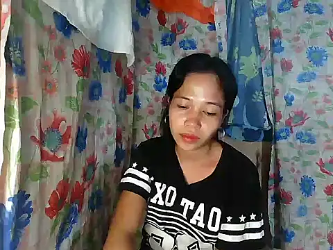 PinaySkinnyGirl's cam snapshot