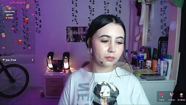 iris_sky's cam snapshot