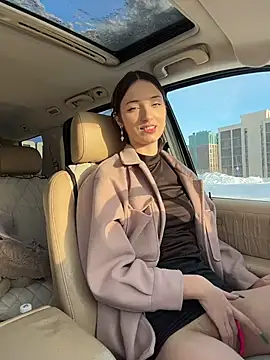 DollyTall's cam snapshot