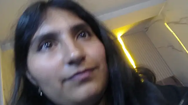 Gumball_b's cam snapshot