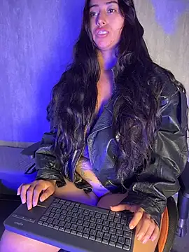 Valentinne_z live sex cam