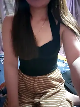 LeanaLy's cam snapshot