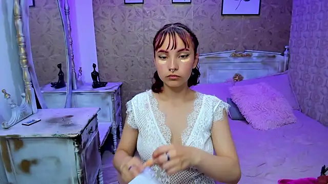 Megane_whitte's cam snapshot