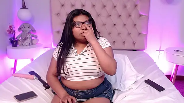 Kiri_Black_'s cam snapshot