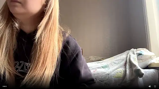 SaraHayley's cam snapshot