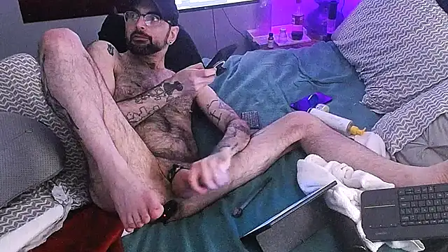 Girthywhereitmatters's cam snapshot