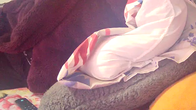 Playful_MILF_Demi's cam snapshot