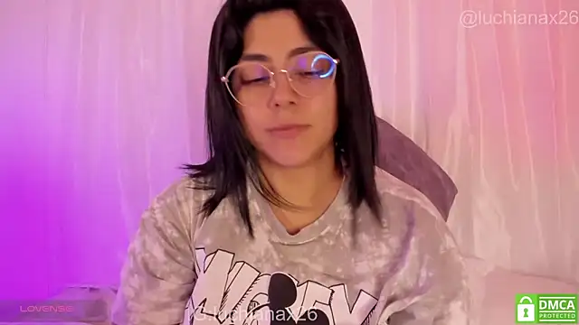 lucy26_'s cam snapshot