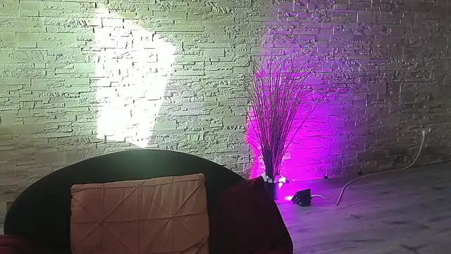 BellaNoir_'s cam snapshot