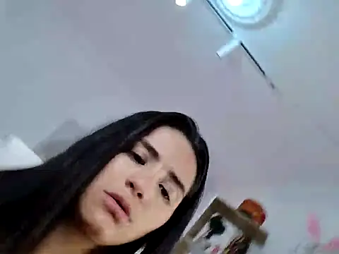 MIA25___'s cam snapshot