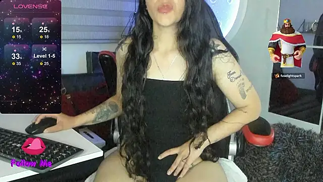 natasha_logan_'s cam snapshot