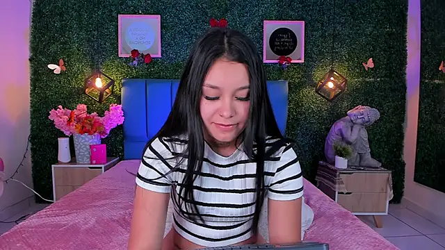 GabyyCute_'s cam snapshot