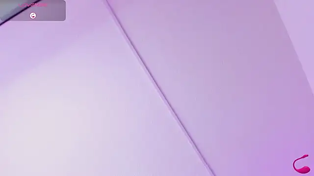 Ema_louis_'s cam snapshot