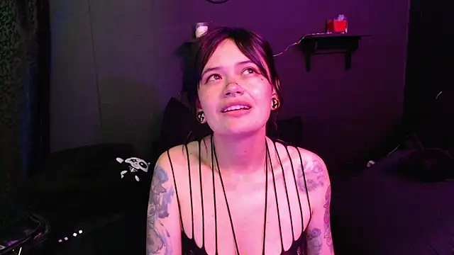 rousstattoo's cam snapshot