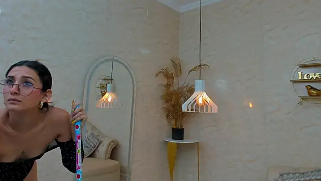 ValerySkinnyy's cam snapshot