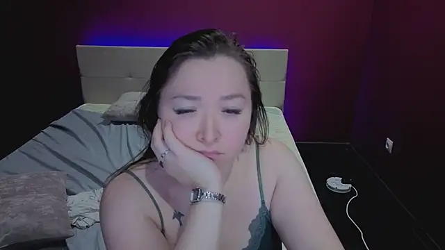 DianaLure's cam snapshot