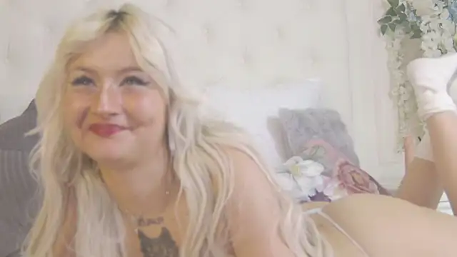 SunnyGlow's cam snapshot