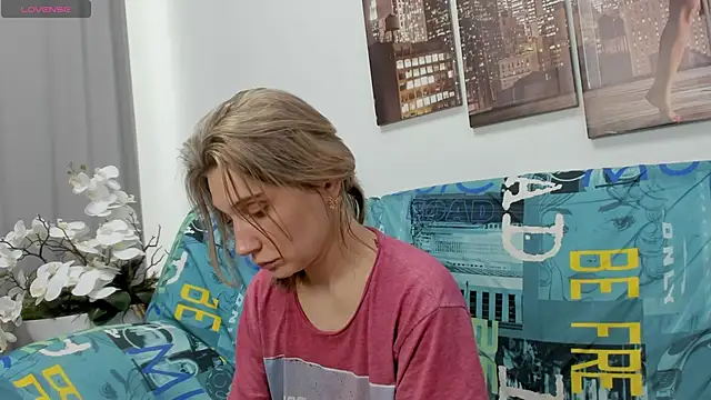 Tenderly_Sophie's cam snapshot