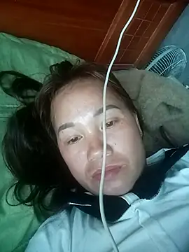 cutebobi's cam snapshot