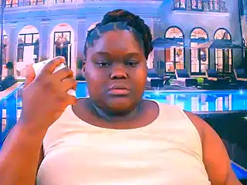 EbonyHotBuns's cam snapshot