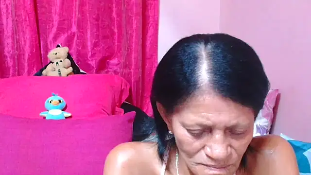 SLUTTYROXY's cam snapshot