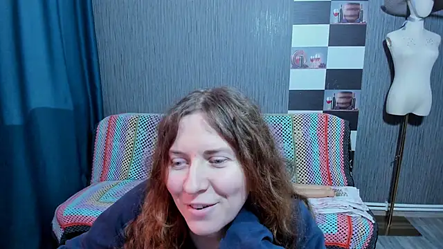 pa1e_pr1ncess's cam snapshot