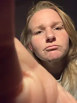 RagingRebecca's cam snapshot