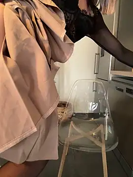 lola_tentatiion's cam snapshot