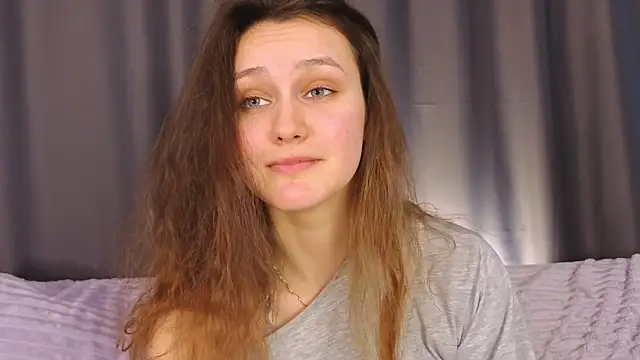 FoxFever's cam snapshot