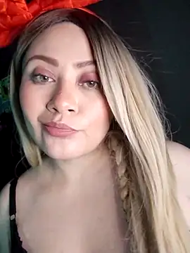 ELEINALONDON's cam snapshot