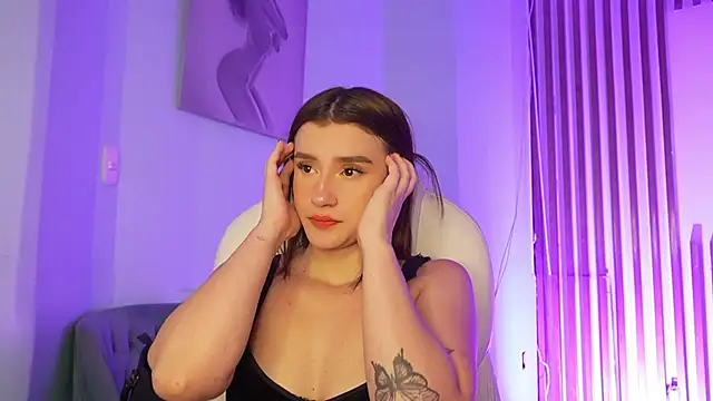 TinaJonnes_'s cam snapshot