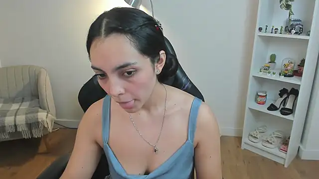 _BellaEvans_'s cam snapshot