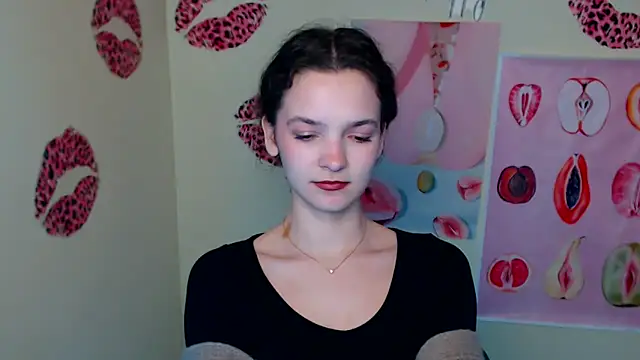 _SusieSu_'s cam snapshot