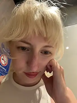 RonnieKiss's cam snapshot