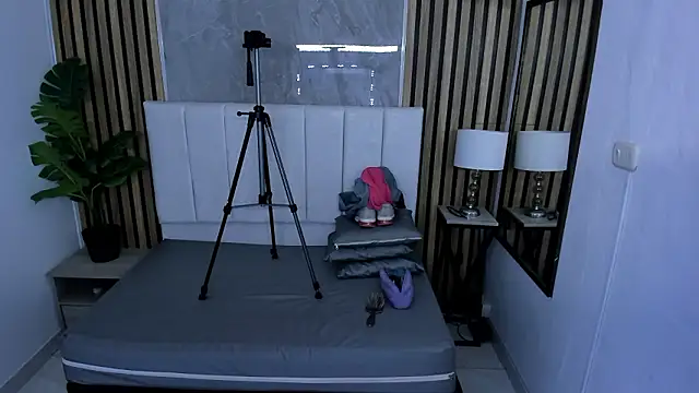 Carlotta_de_velour's cam snapshot