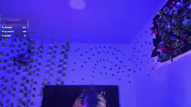 Anna_valerious7's cam snapshot