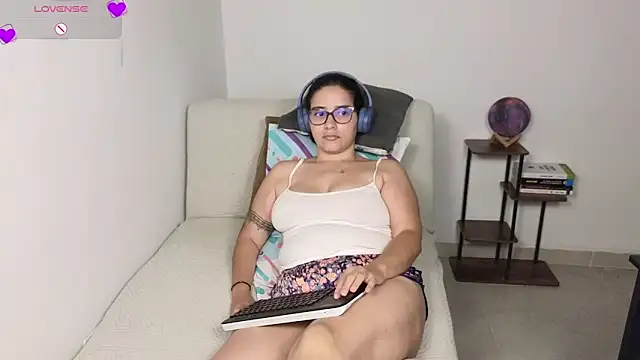 blue__moon_'s cam snapshot