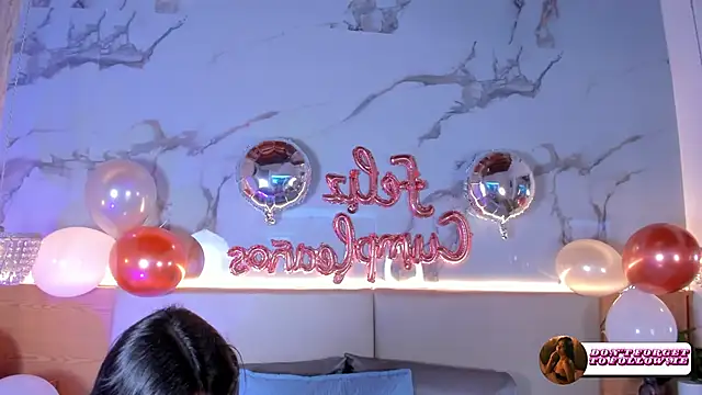 ValSmith_'s cam snapshot