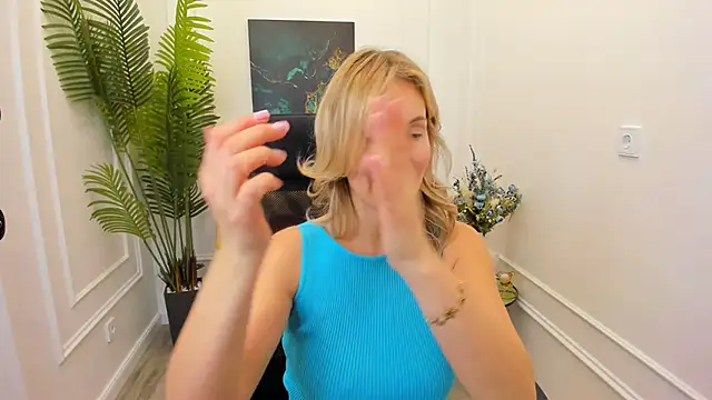 Sinty_Devis's cam snapshot