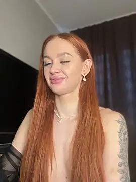 LittleFox___'s cam snapshot