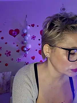 BellaBellaHot's cam snapshot